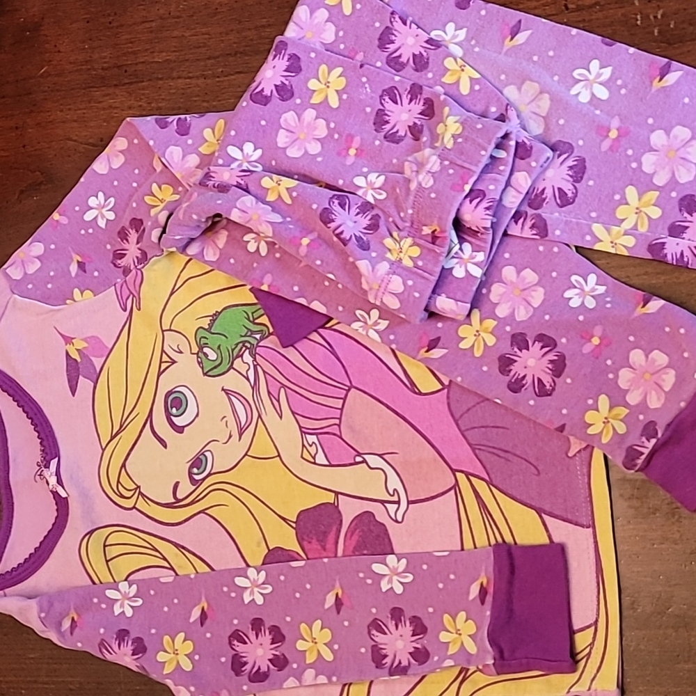 Disbey Princess Rapunzel pajama set